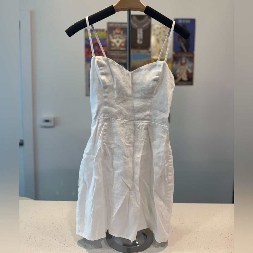 Chic White Spaghetti Strap Dress